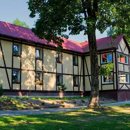 Centrum Noclegowe Amfiteatr Camping *