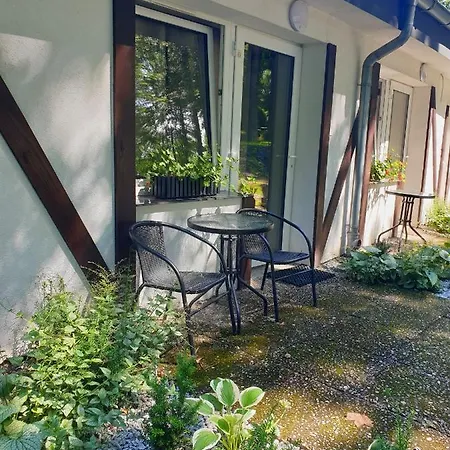 Centrum Noclegowe Amfiteatr *