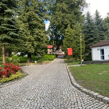 Centrum Noclegowe Amfiteatr Camping