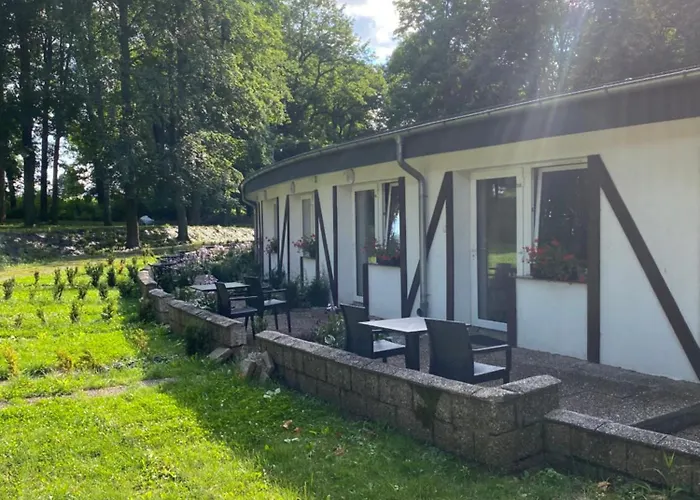 Centrum Noclegowe Amfiteatr 营地 克沃兹科