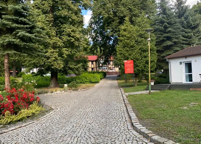 Centrum Noclegowe Amfiteatr 营地