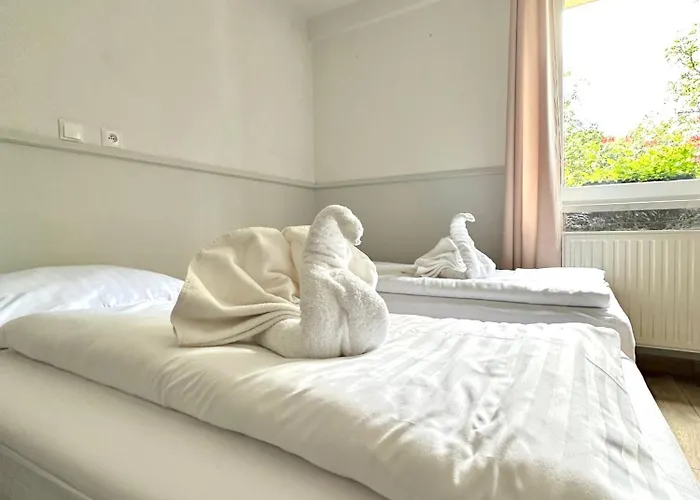 Centrum Noclegowe Amfiteatr *