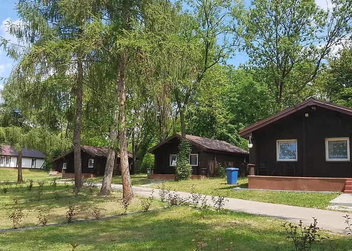 Centrum Noclegowe Amfiteatr 营地