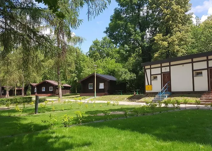 Centrum Noclegowe Amfiteatr 营地 *